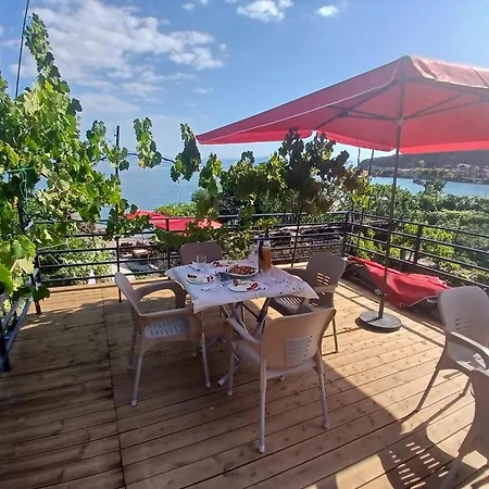 Appartement Stone &lake Lin Pogradec