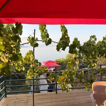Stone &lake Lin Appartement *